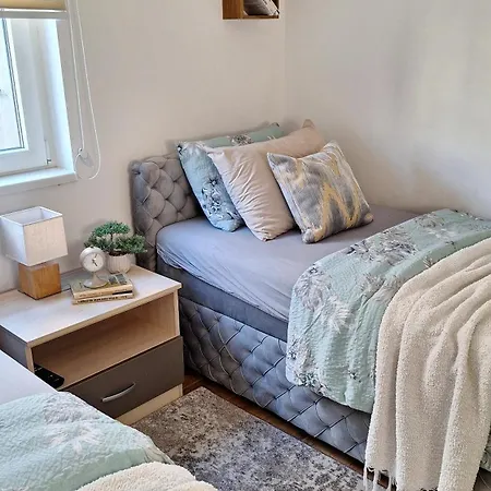Medison Apartment