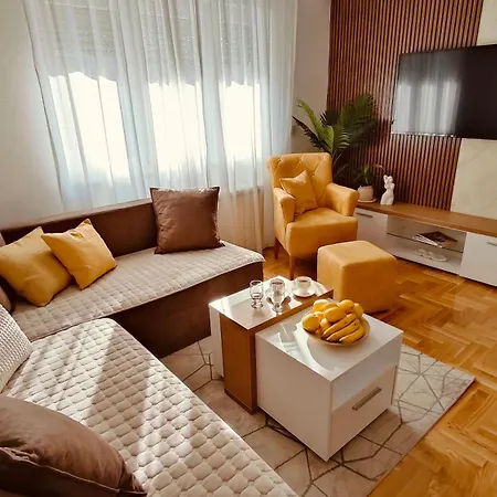 Medison Apartment *